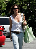 th_41981_Cindy_Crawford_Celebrity_City_Mix_911569_122_1022lo.jpg