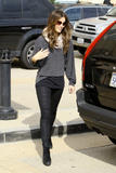 th_53244_celebrity-paradise.com-The_Elder-Kate_Beckinsale_2010-02-19_-_Shops_At_Barneys_New_York_9111_122_177lo.jpg