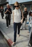 th_76310_PaltrowBrentwood08_122_222lo.jpg