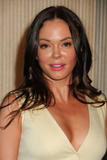 th_88620_celebrity_paradise.com_TheElder_RoseMcGowan14_122_430lo.jpg