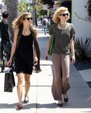 th_50285_celebrity_paradise.com_AnnaLynneandAngelMcCordTheElder_38_122_599lo.jpg