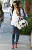 th_67902_celebrity_paradise.com_TheElder_EvaLongoria2011_06_02_AtKenPavesSaloninLosAngeles117_122_99lo.jpg