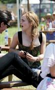 http://img175.imagevenue.com/loc11/th_96633_EmmaWatson06252010GlastonburyMusicFestival25_122_11lo.jpg