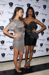 http://img175.imagevenue.com/loc164/th_414919629_IrinaShayk_SuperBowlKickOffWeek_10_122_164lo.jpg