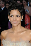 http://img175.imagevenue.com/loc242/th_68210_celebrity_paradise.com_TheElder_HalleBerry186_122_242lo.jpg