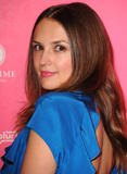 http://img175.imagevenue.com/loc389/th_33941_Rachael_Leigh_Cook_us_weekly_hot_hollywood_style_event_020_122_389lo.jpg