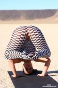 Aria Giovanni Checkered Yoga 2 -y13i5od2jm.jpg