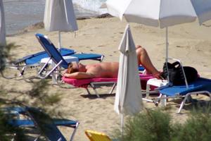 Greek Beach Voyeur Naxos Candid Spy 5 -g4ivjm3ohx.jpg