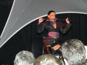 Eros_Amore_Vienna_2011 Hally Thomas  v4juf2koas